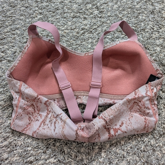 Victoria's Secret On Point Pink Snakeskin Print Lightly Padded Bra M - Picture 8 of 9